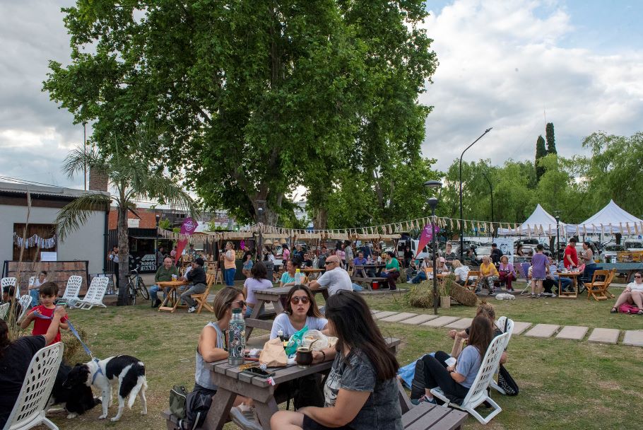 Gran éxito del primer festival isleño denominado "El río nos une"