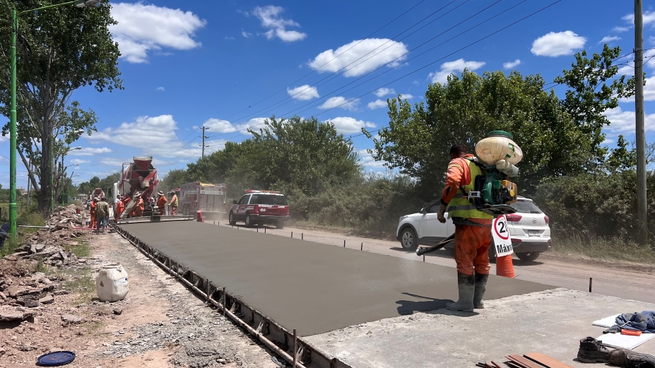 Avanza la obra de la nueva Ruta 4: el pavimento tendrá 40 cm de espesor