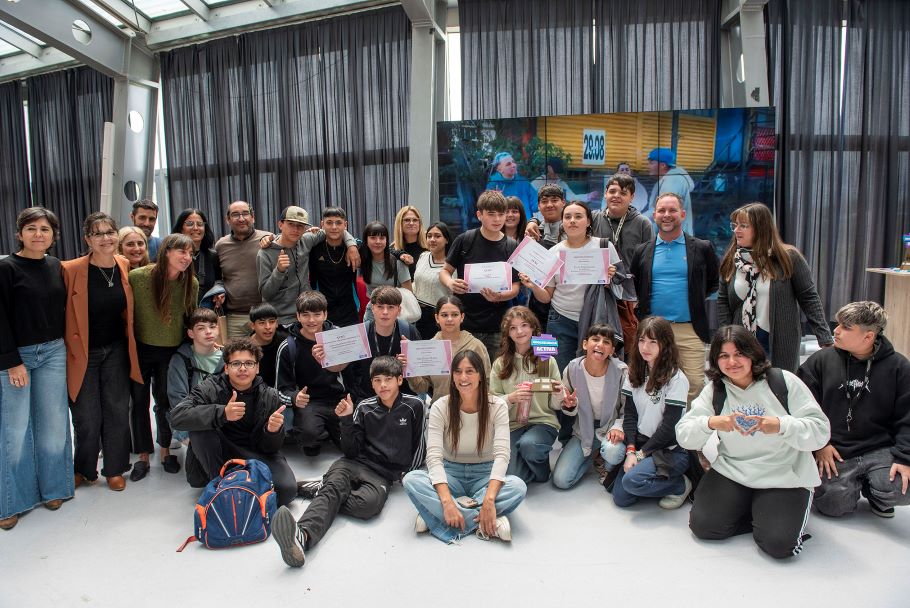 Adolescencia Activa festeja sus 10 años: días y horarios de la muestra en el Teatro Barbero