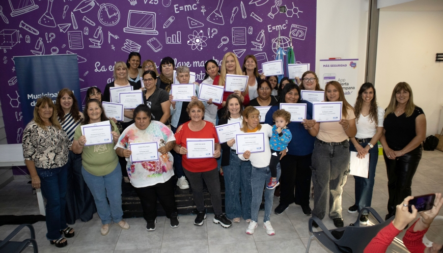El municipio certificó a cuidadores que completaron prácticas y el curso de geriatría