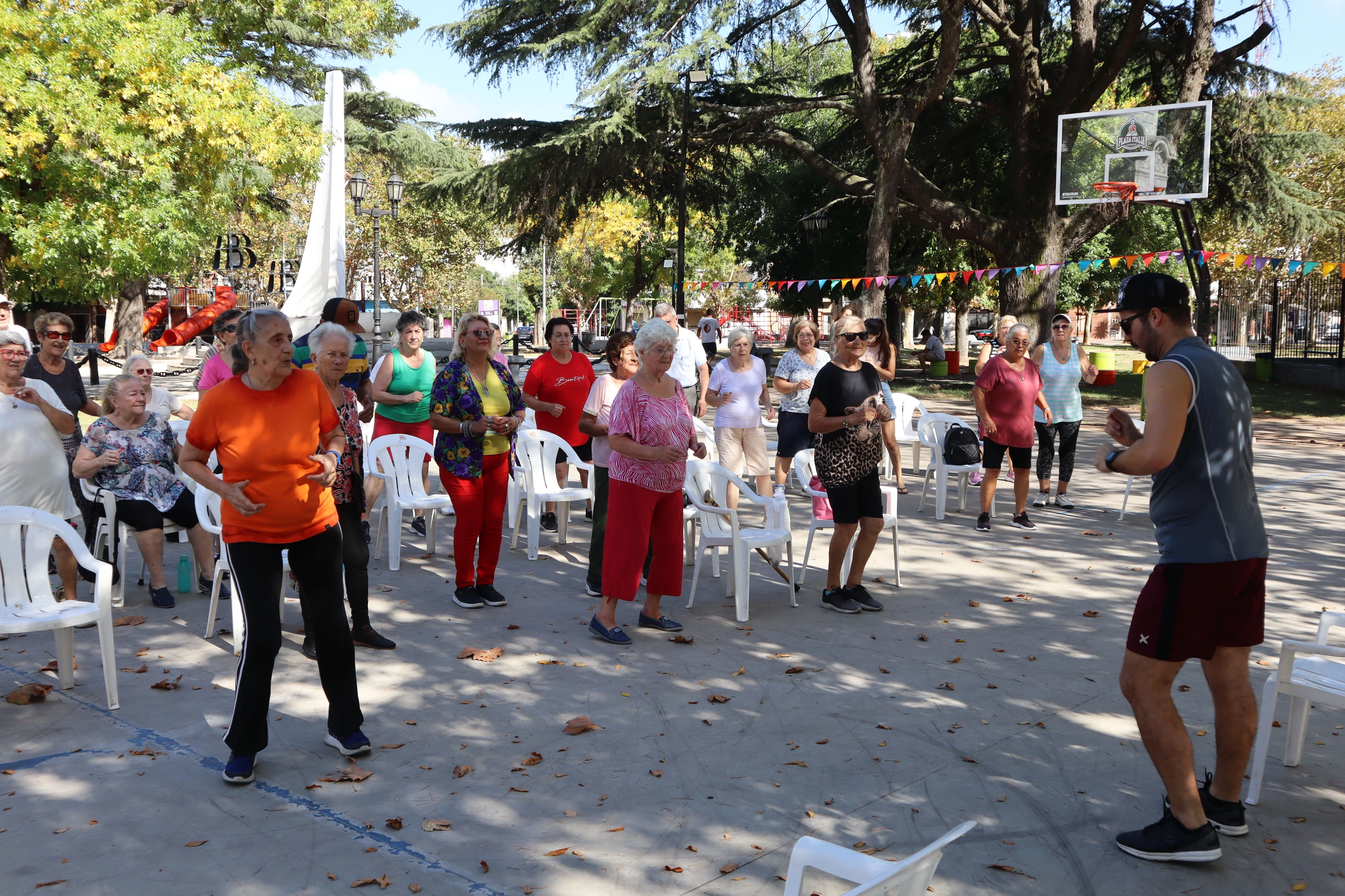Plaza Italia se llenó de alegría con el regreso del ciclo 