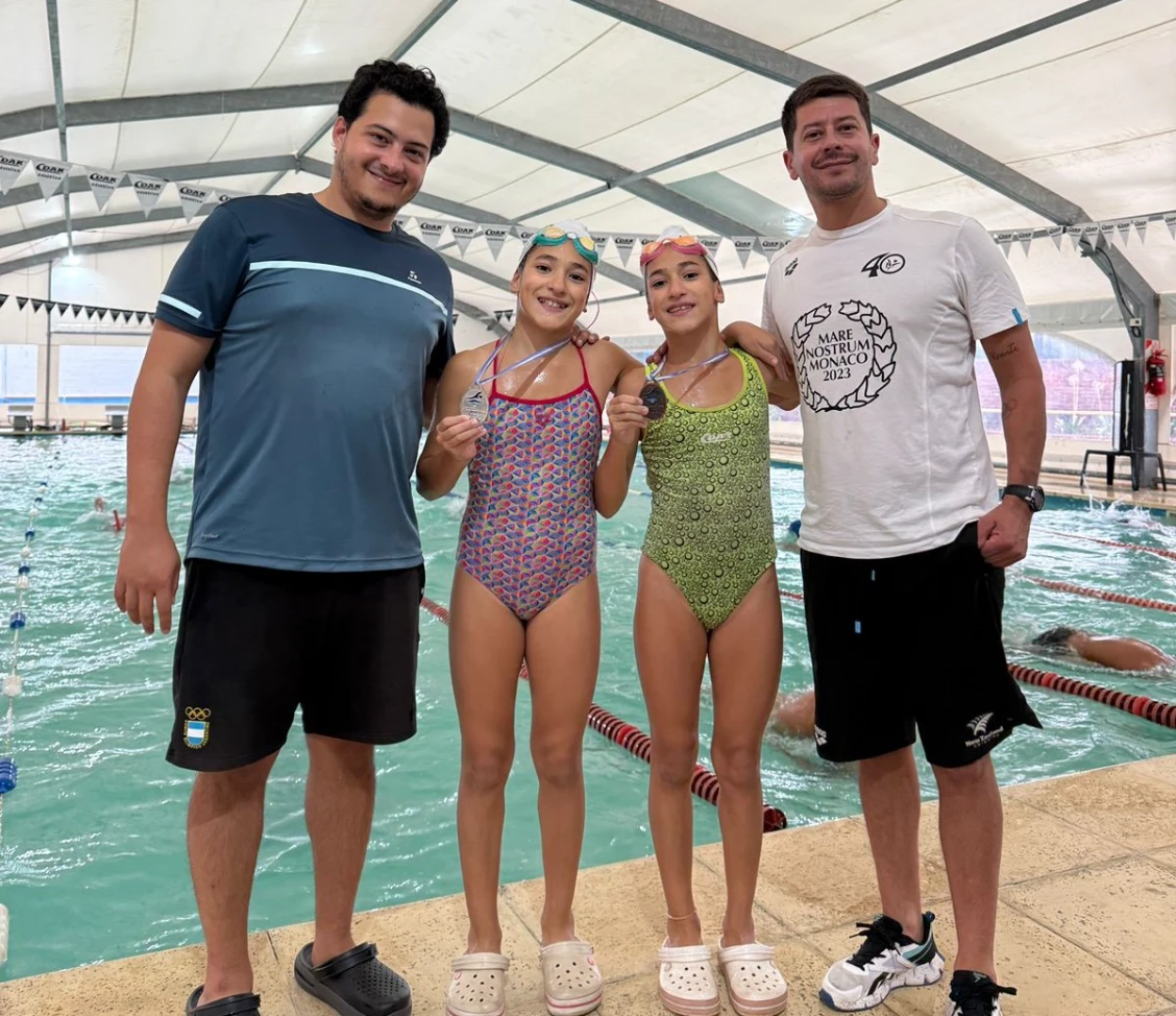 Convocatoria nacional de Natación: Hermanas Arbeleche, orgullo del Campana Boat Club