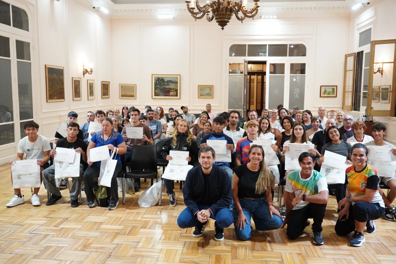 Becas de alto rendimiento: Matzkin refuerza el apoyo a deportistas de Zárate