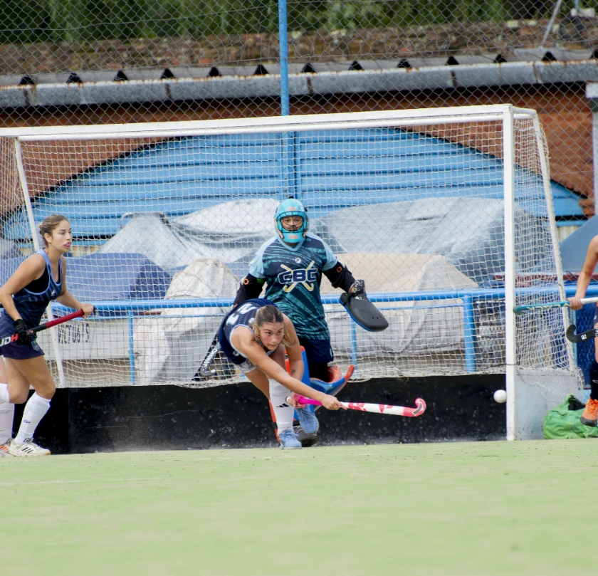 Hockey femenino: Goles de Fernández Palazuelo y Dell Acqua para el triunfo del Campana Boat Club