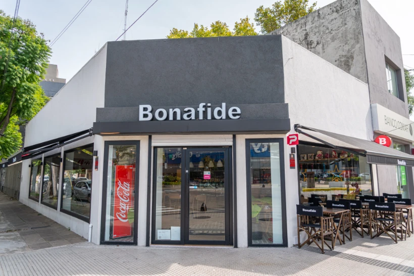 Una esquina con historia: Abella visitó el nuevo Bonafide y charló con Paula Mañas