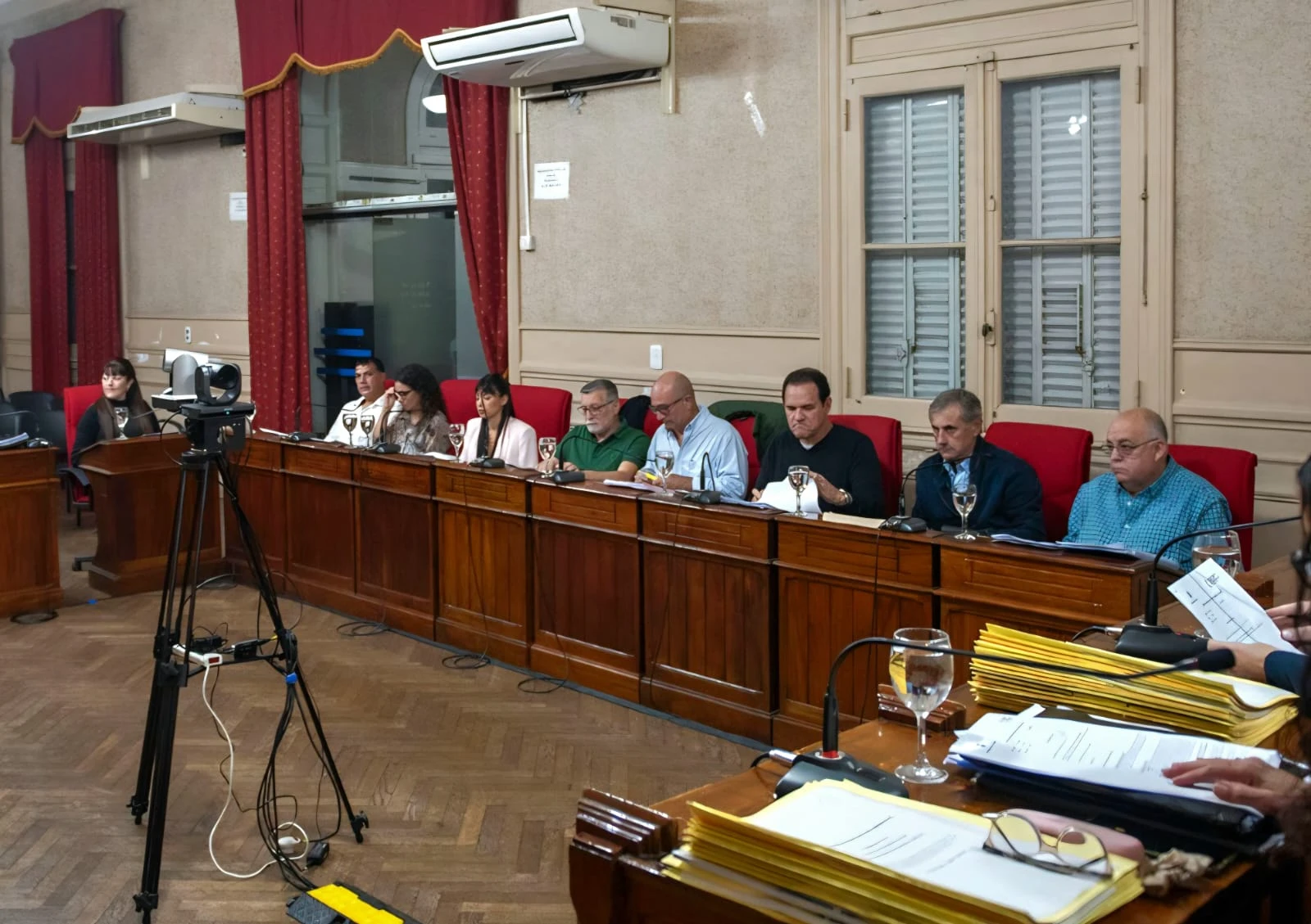 Cruce político en Campana: Juntos tildó de "vividores de gremios" a Alonso y Sarna