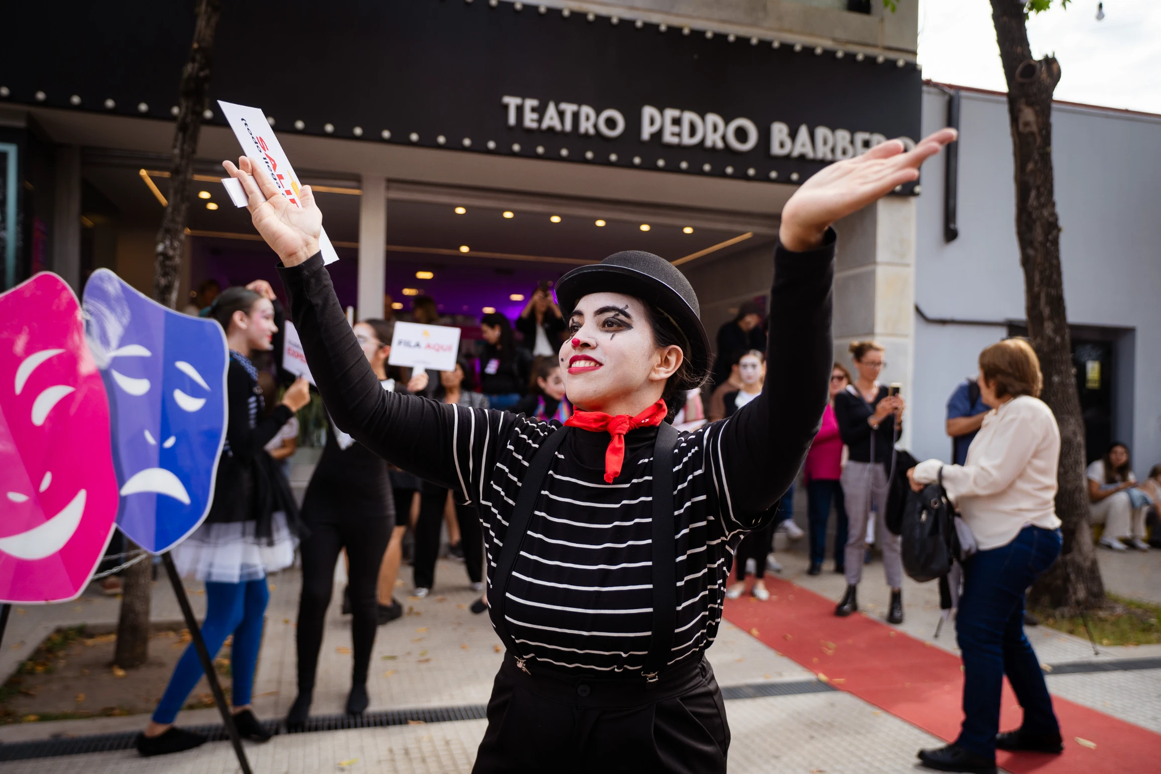 Brillo y emoción en la apertura de la segunda edición del Festival de Teatro de Campana